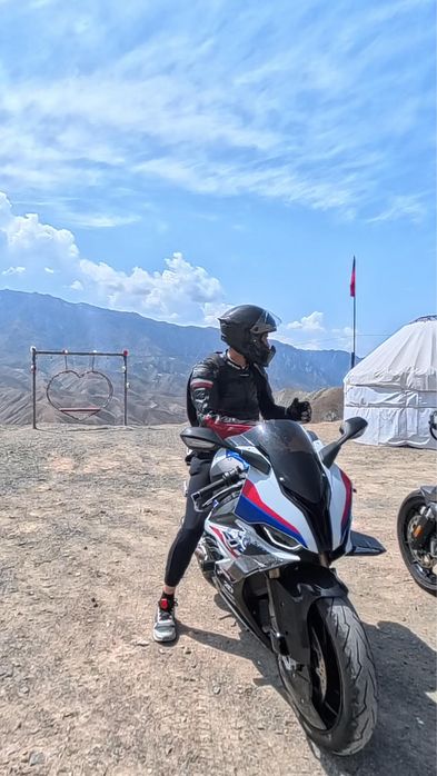 BMW S1000RR (M Package)