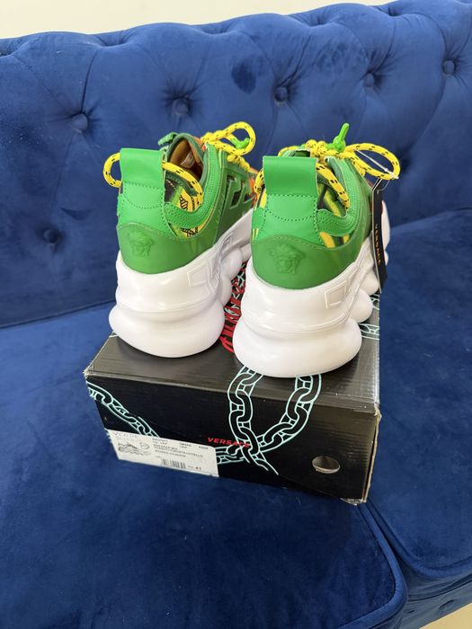 Versace Chain Reaction