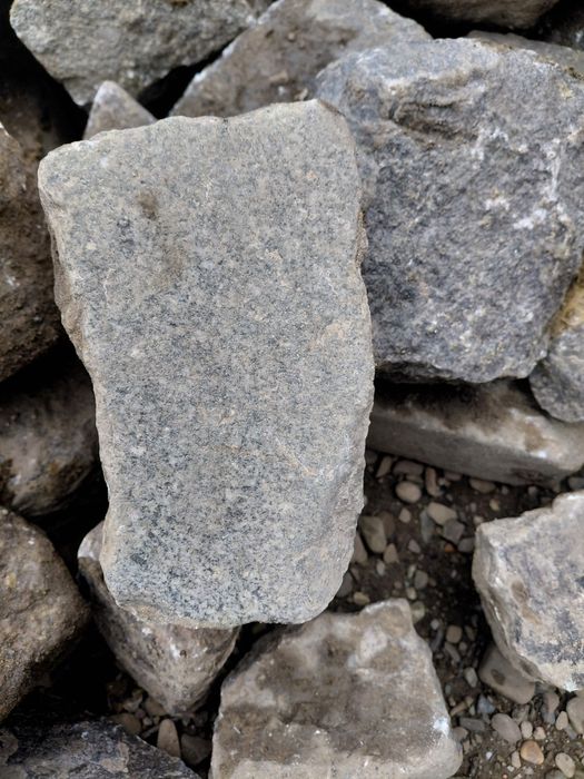 Piatră cubica,granit