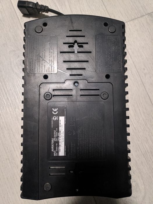 Tripp-lite AVRX750U ибп