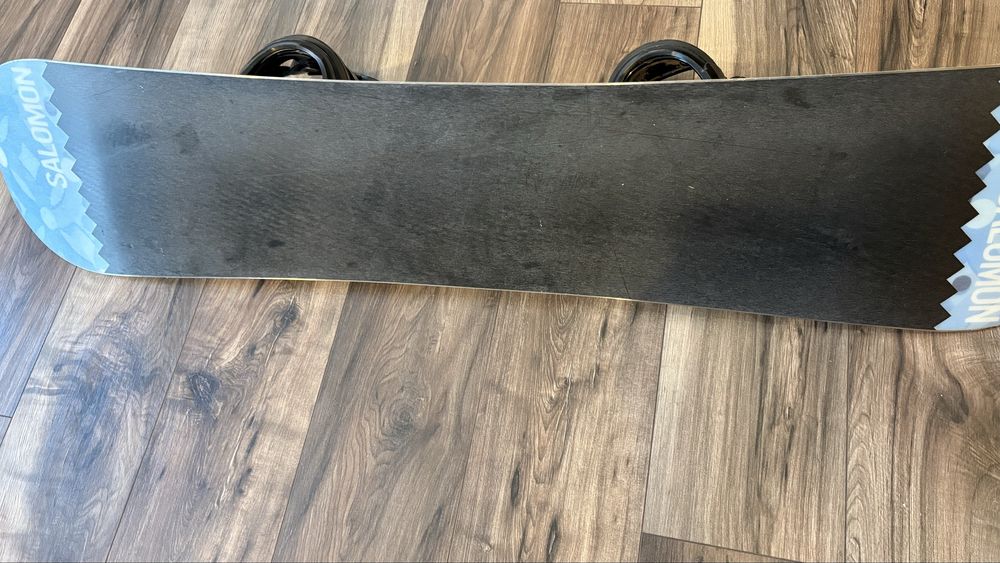 Snowboard Salomon Liberty XXS 135cm + legaturi Salomon