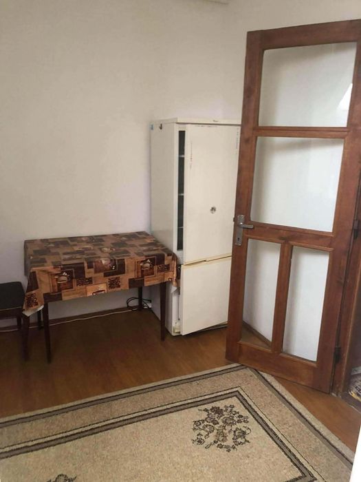 Inchiriez garsoniera