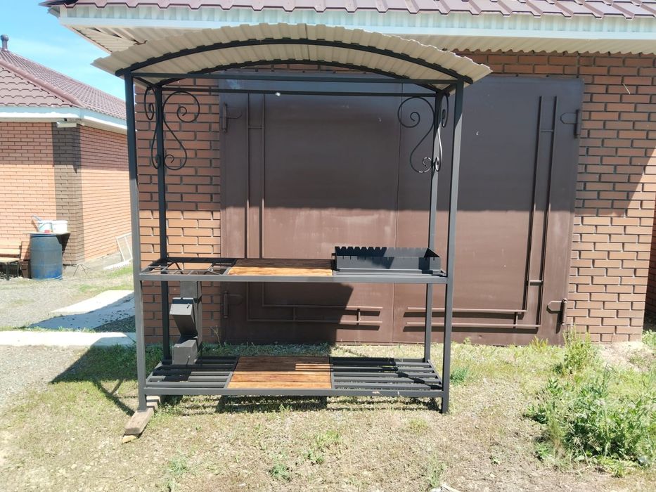 В продаже имеется мангальная зона