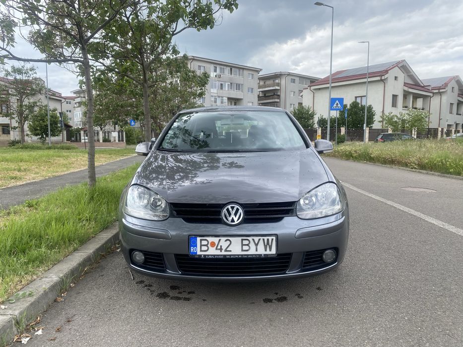 Vand golf 5 anul 2004 in perfecta state de functionare