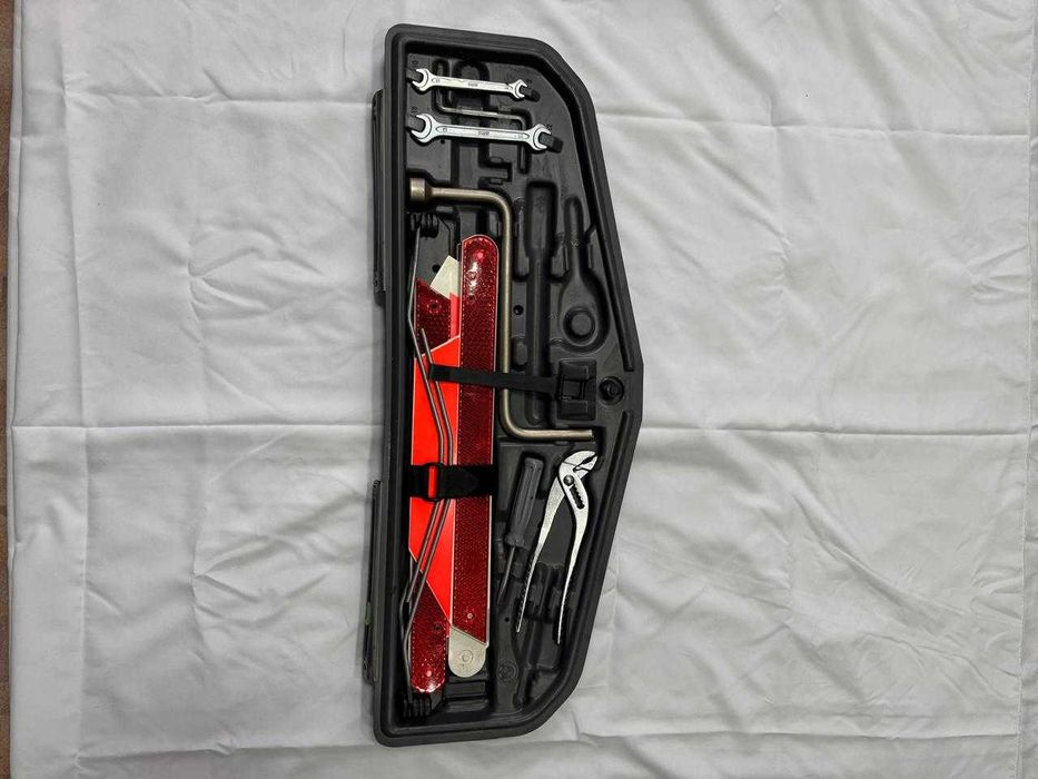 Набор инструментов от БМВ Е39.