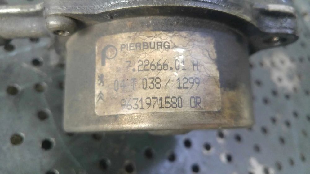 pompa vacuum  2.0 hdi rhw fiat ulysse  citroen c8 peugeot 807  607