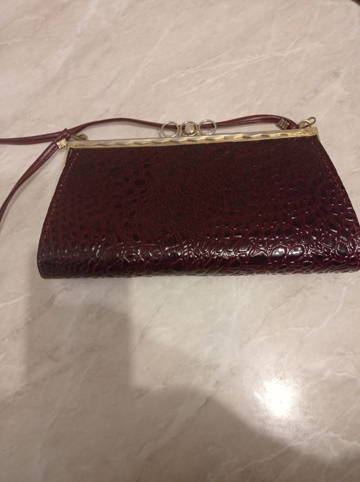 Продам сумку-клатч