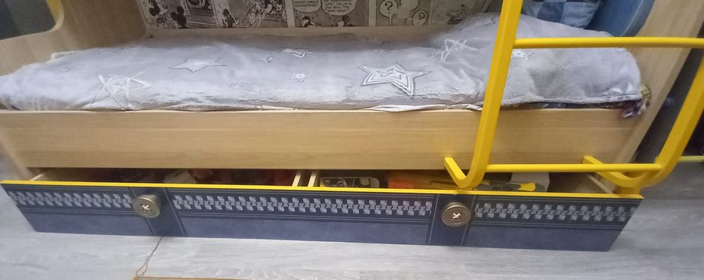 Кровать детская двухъярусная