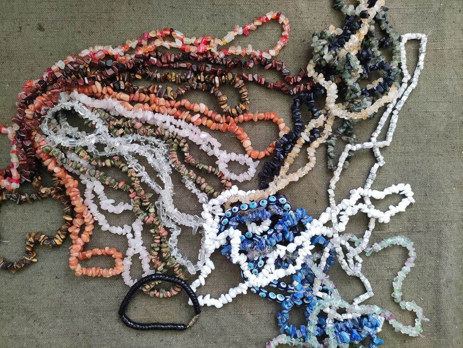 Продавам гердани от камъни