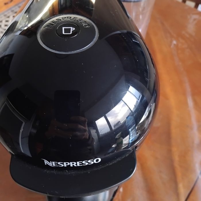 Кафе машина  Неспресо vertuo капсули черна