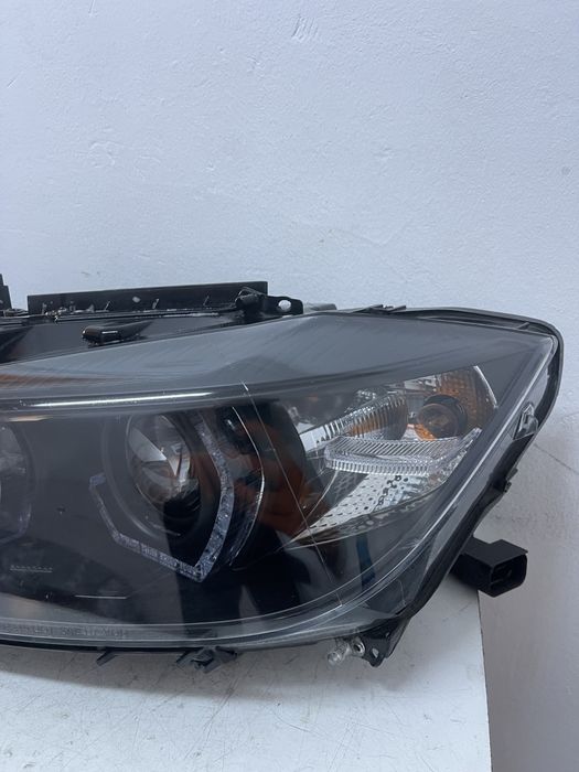 Far stânga xenon BMW Seria 3 F30 F31 Angel Eyes LED DRL 11-2015