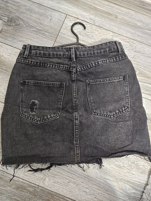 Черна дънкена пола..