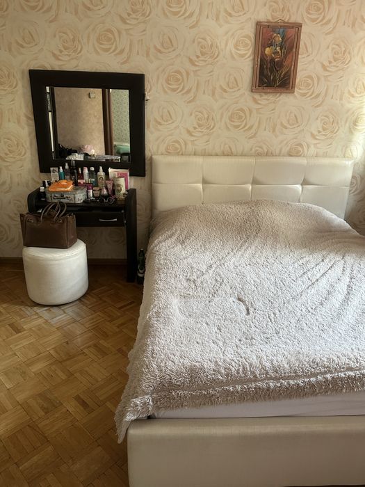 Спальный гарнитур  б/у