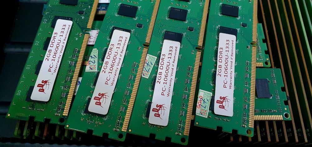DDR3  2gb kolichestva