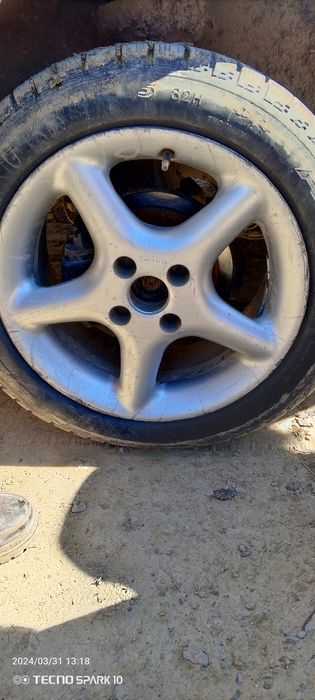 Титанкі R15 жүрілген