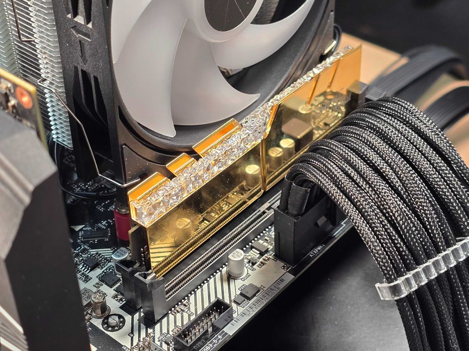 Kit Ryzen 7 2700X 32GB DDR4 B450 Gaming