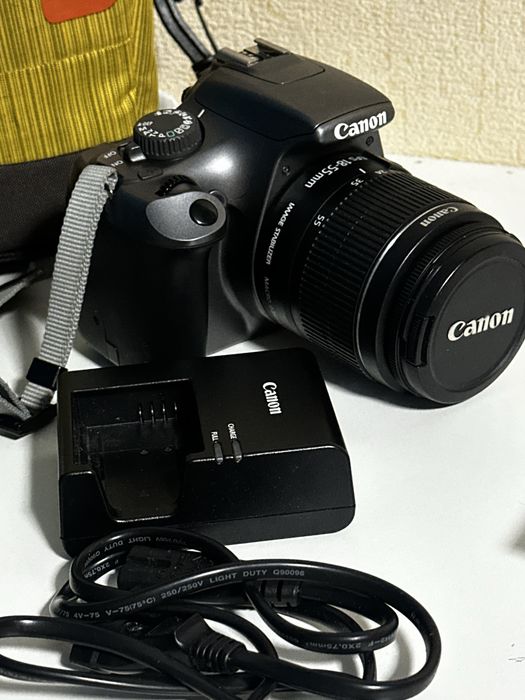 Продам Canon EOS 1100D