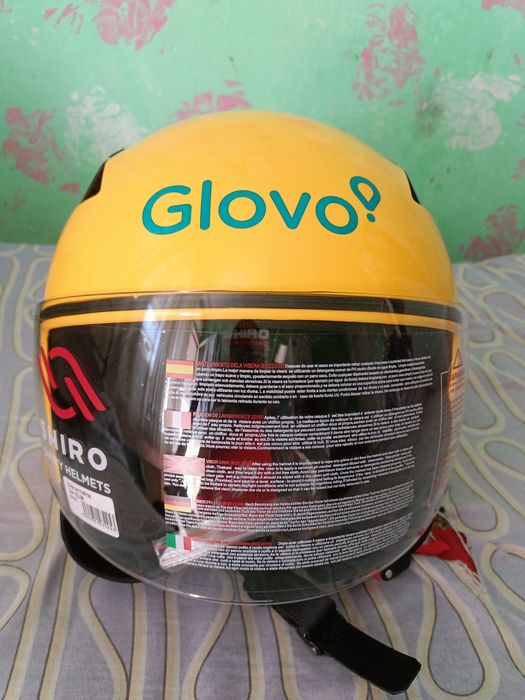 Продам мотошлем Glovo