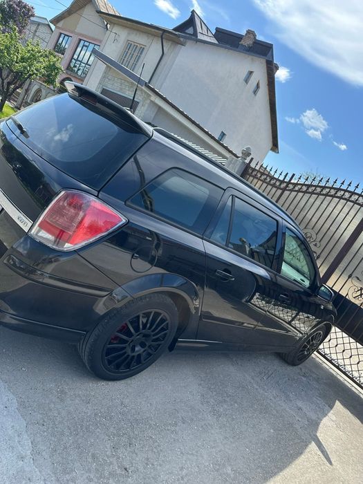 Opel Astra H , pachet OPC