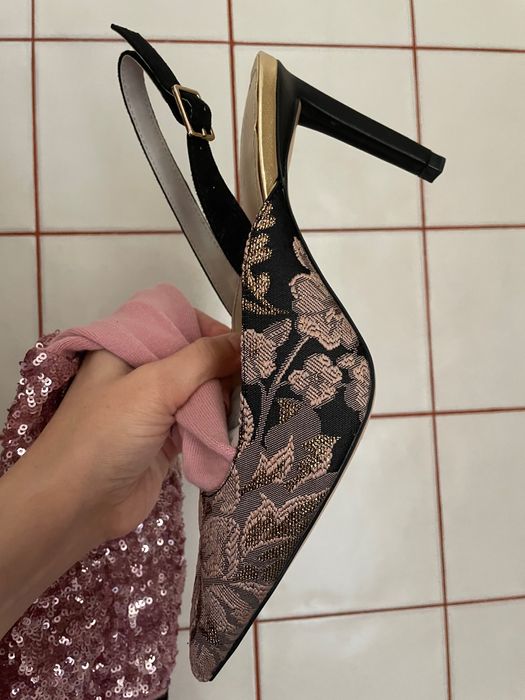 Pantofi Zara cu toc, mărimea 37