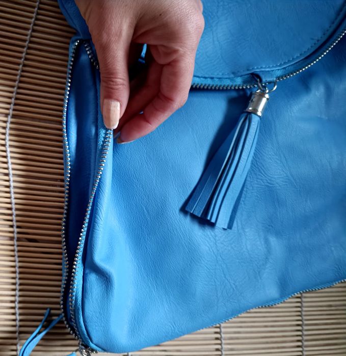 Дамски чанти Avon