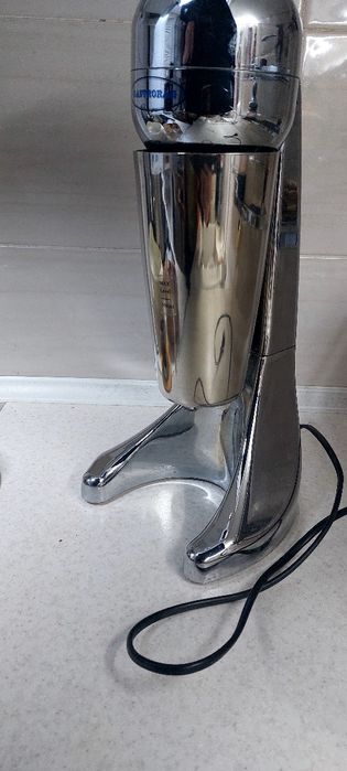 Миксер для молочных коктейлей