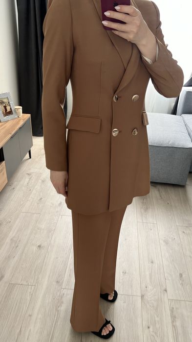 Продам костюм Zara