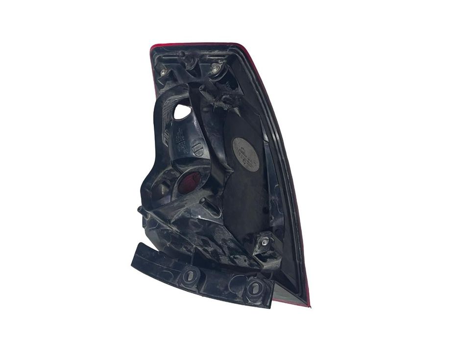 Lampa Spate / Stop Stanga Spate Seat Toledo Iv Kg3 2012 -> ( Un Component Rupt )