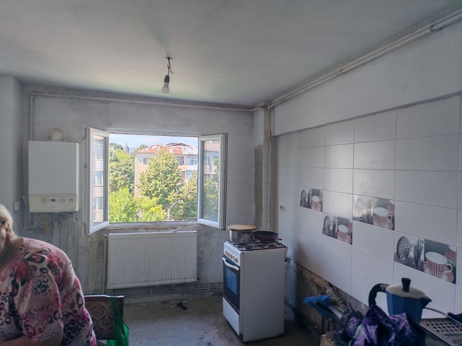 Apartament 3 camere decomandat