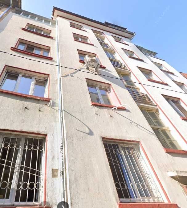 Продава се Тристаен апартамент в София, Център - 118 кв.м за 2139 €/кв.м - Снимка #16