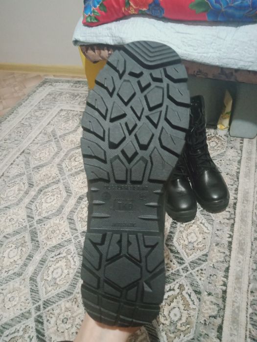 Берцы новые. Поздний осень.