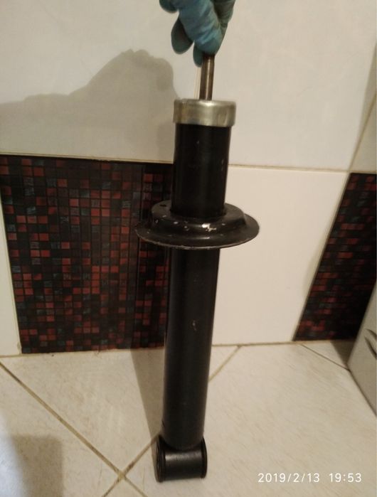 Продам НОВЫЙ амортизатор