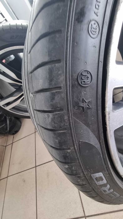 Летни гуми 245/40/20, 2 бр.  235/75/20, 2 броя PZERO за БМВ 7, спорт,