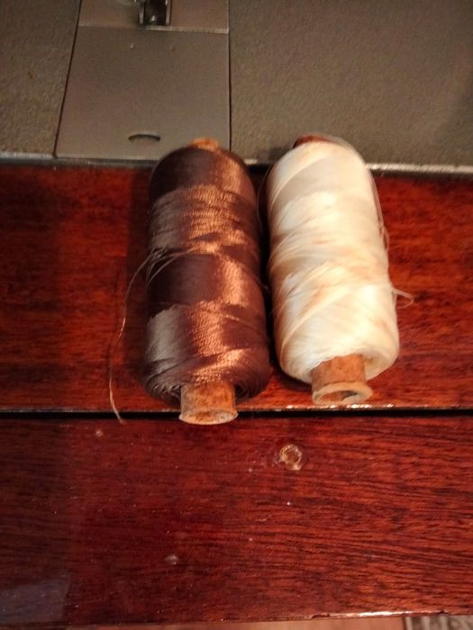 Нитки шелковые машинные