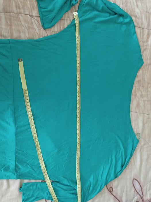 Две дамски блузи