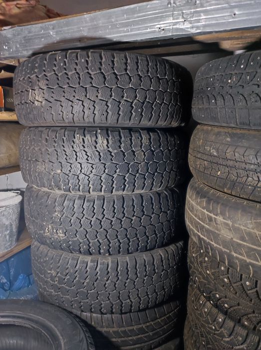 Резина зимняя на 15