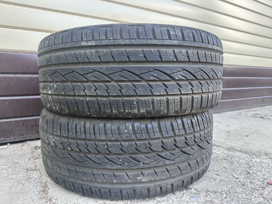 Продам два покрышки r20