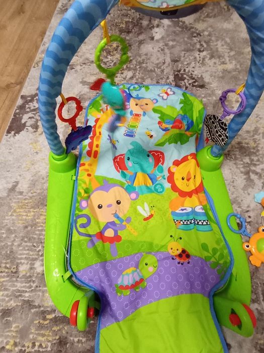 Centru activitati Carusel Bebeluși copii