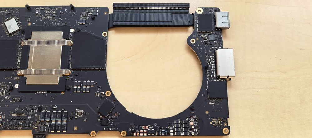 Placa de baza A2485 Macbook Pro 16" M1 Pro 2021_16GB DDR5_1TB SSD_NOUA / Nefolosita + montaj GRATUIT /// FARA CONTURI / FARA MDM__PERFECTA__
