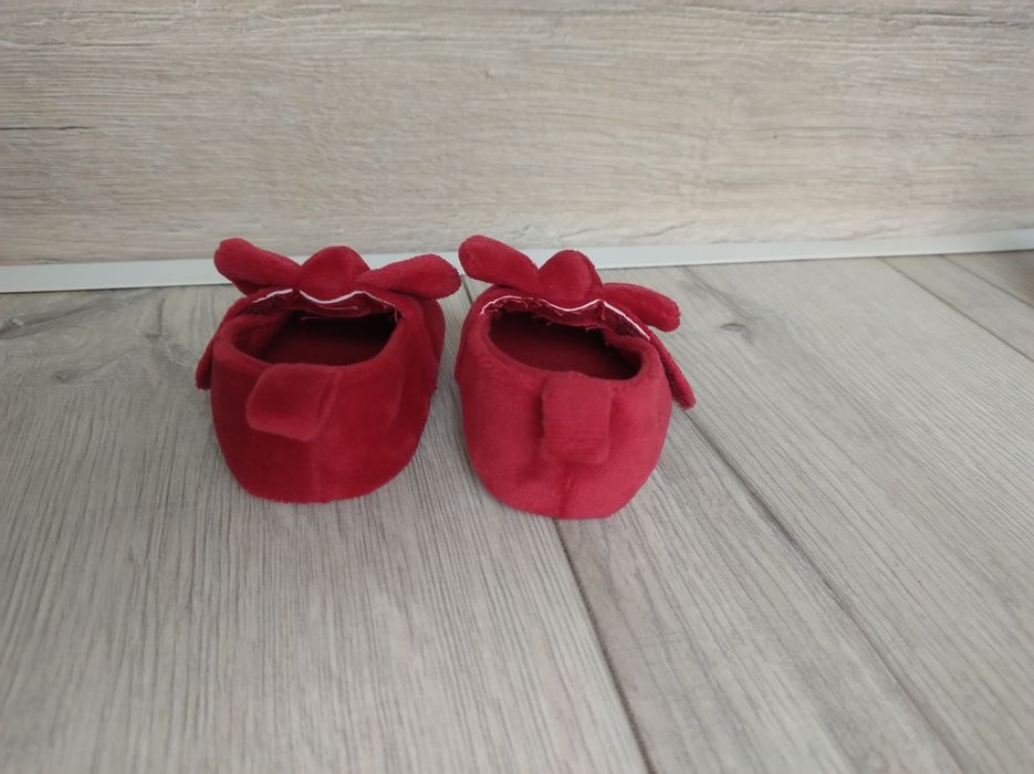 Бебешки балетки Reserved  16/17 номер