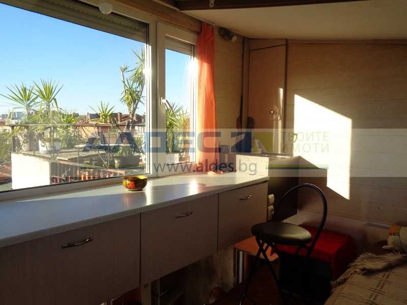 Дава се под наем Двустаен апартамент в София, Център - 65 кв.м за 648.21 € - Снимка #5