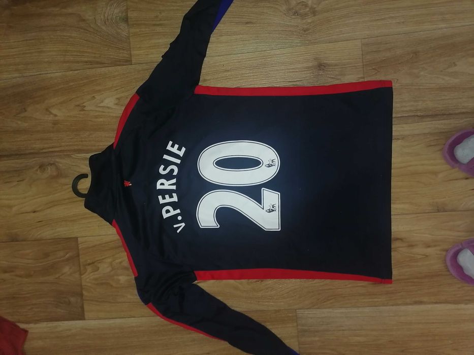 Футболни тениски