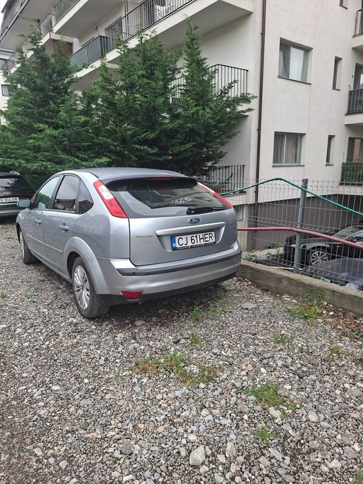 Vand Ford focus + 8 genti