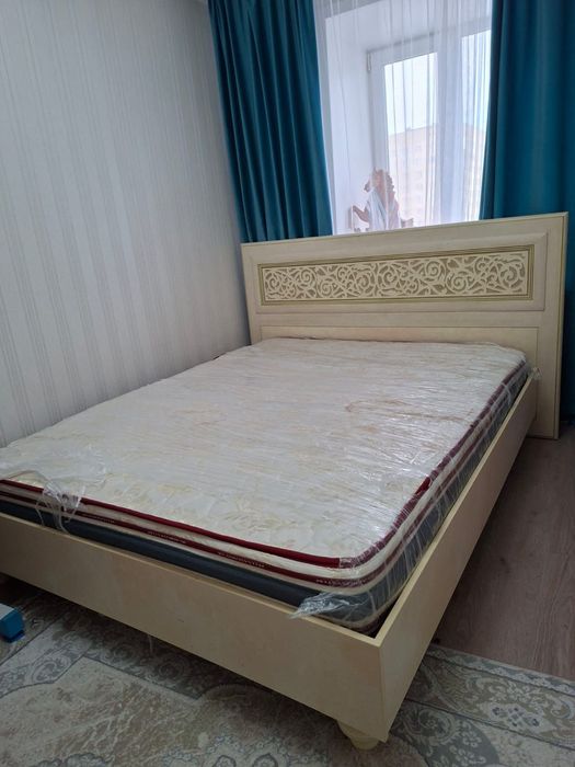 Продам двухспальной кровать