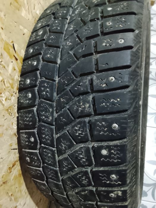 Шипованная резина на 15