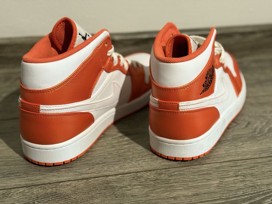 Adidasi Nike Air Jordan 1 Mid SE "Metallic Orange,noi.