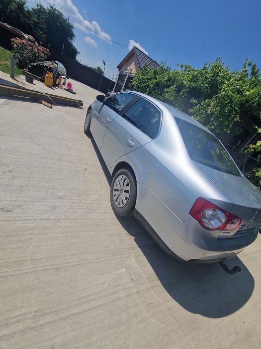 Vând  Volkswagen jeta