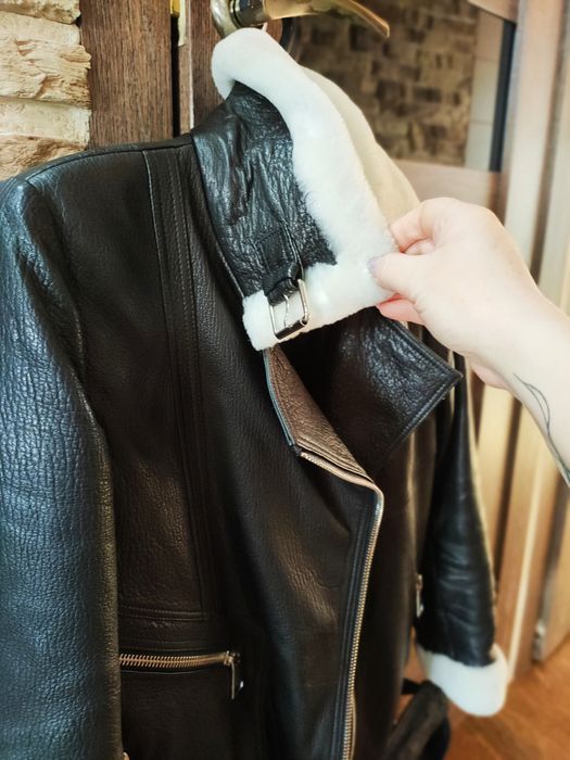 Продам кожаную куртку