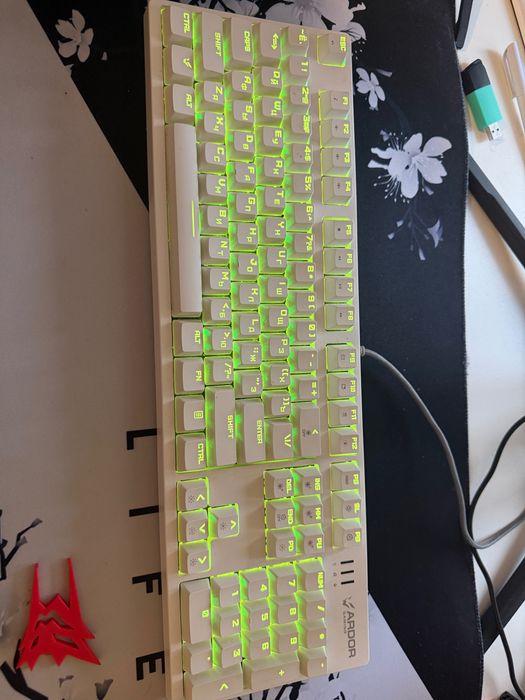 Клавиатура механика 100%