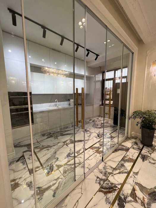 Улица Тараса Шевченко! Сдается новая 5-х комнатная квартира!